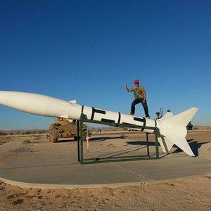 Meet your Posher, Yamil